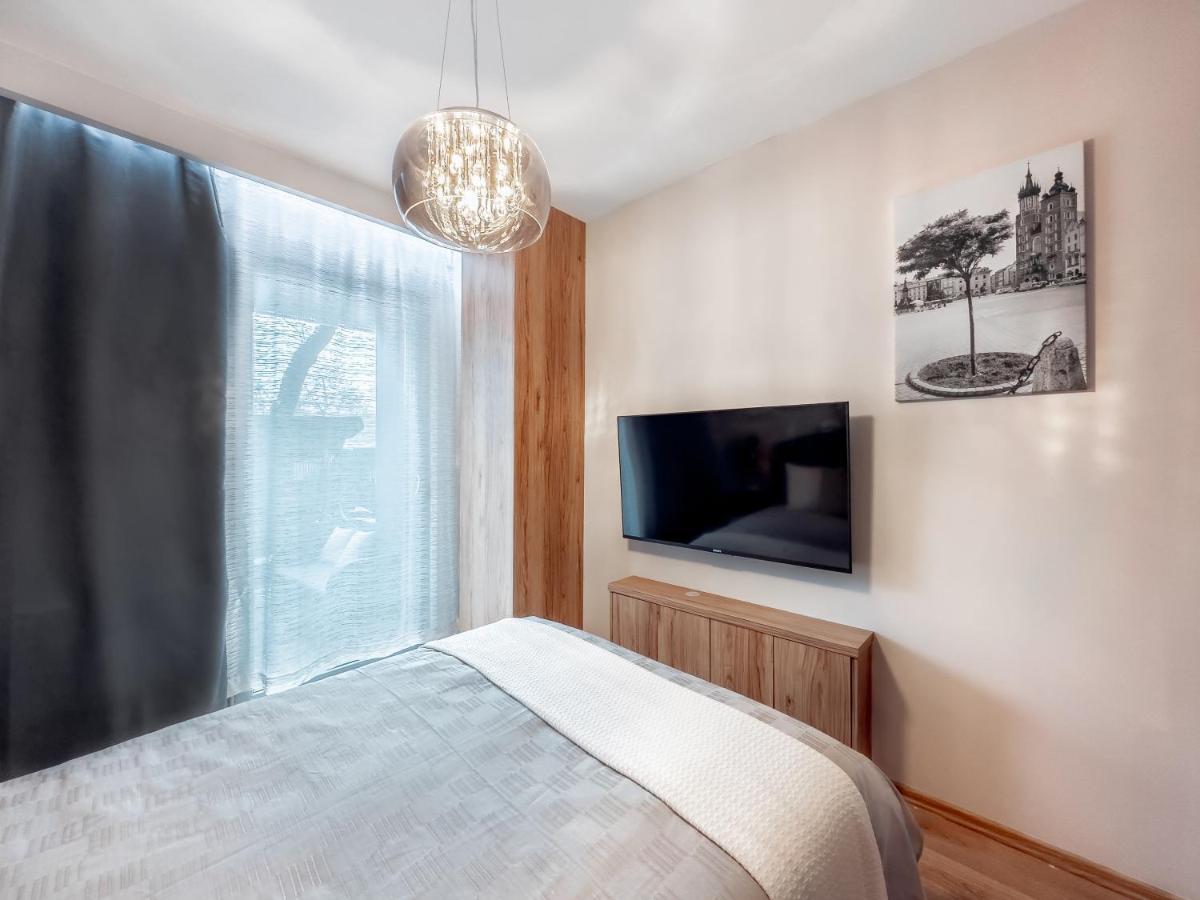 Apartament Z Duzym Tarasem W Centrum Krakowa Ngoại thất bức ảnh