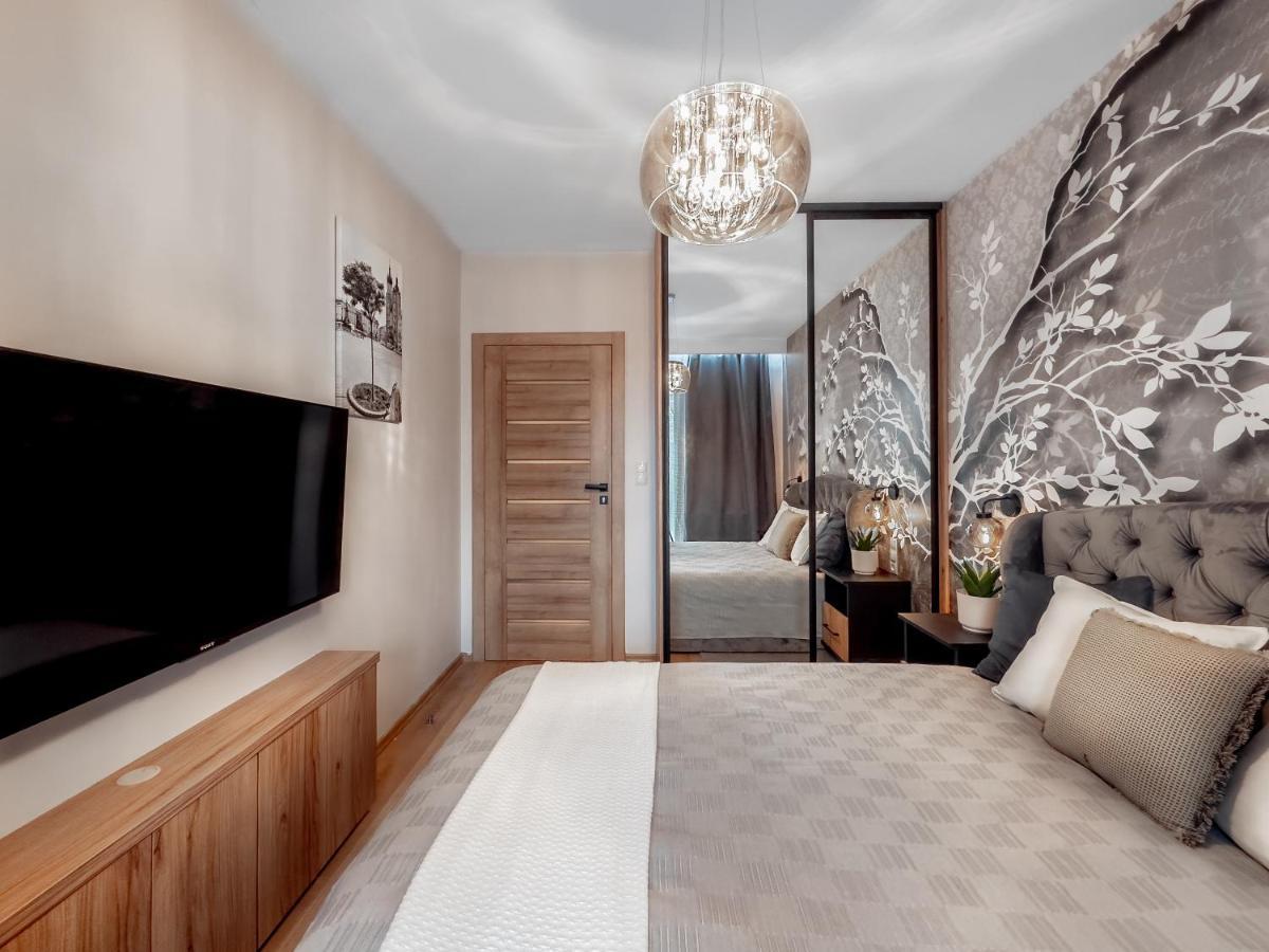 Apartament Z Duzym Tarasem W Centrum Krakowa Ngoại thất bức ảnh